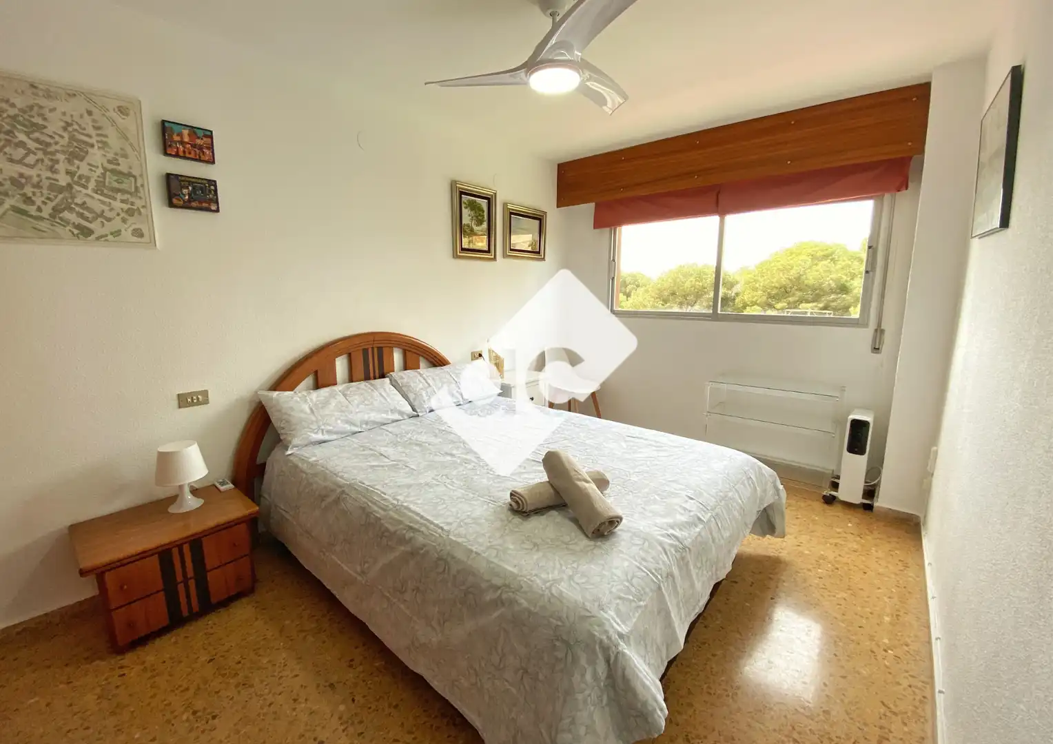 Habitación de Piso de alquiler en Valencia con Calefacción, Amueblado y Horno