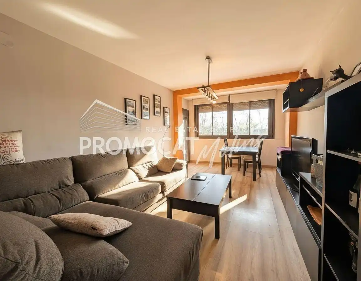 Wohnzimmer von Wohnung zum Verkauf in Molins de Rei mit Klimaanlage und Balkon