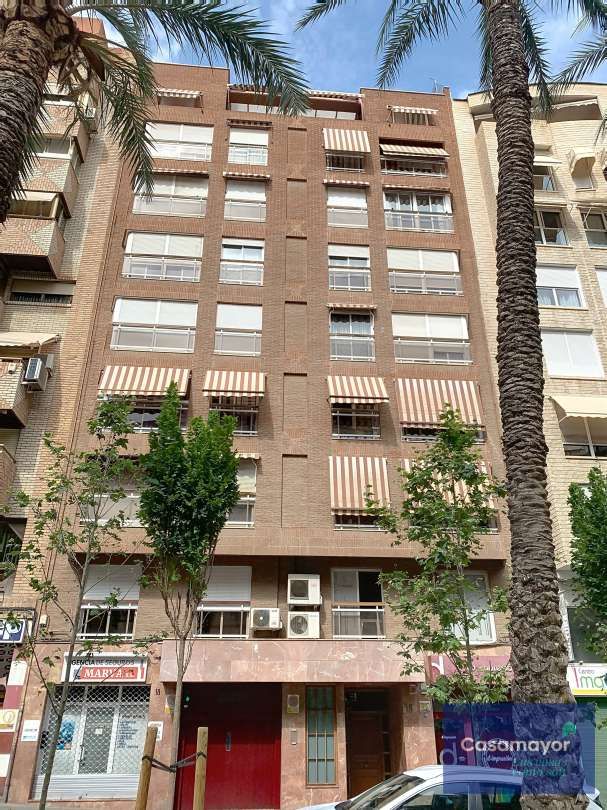 Vista exterior de Pis en venda en Alicante / Alacant amb Aire condicionat, Calefacció i Traster