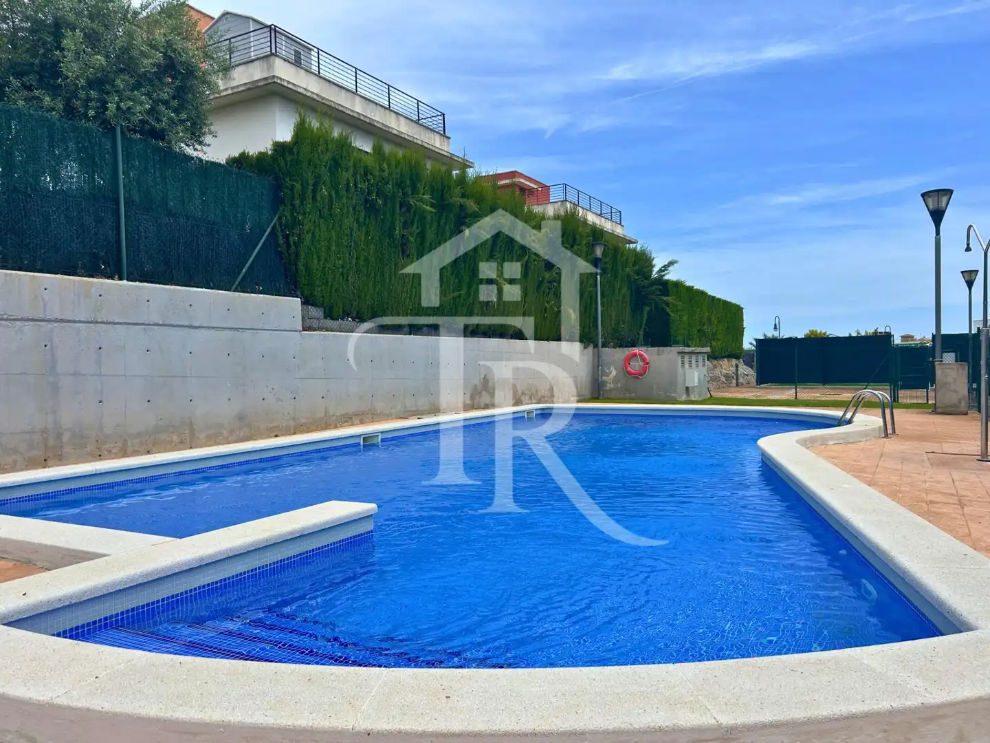 Piscina de Casa adosada en venda en Roda de Berà amb Aire condicionat, Calefacció i Jardí privat