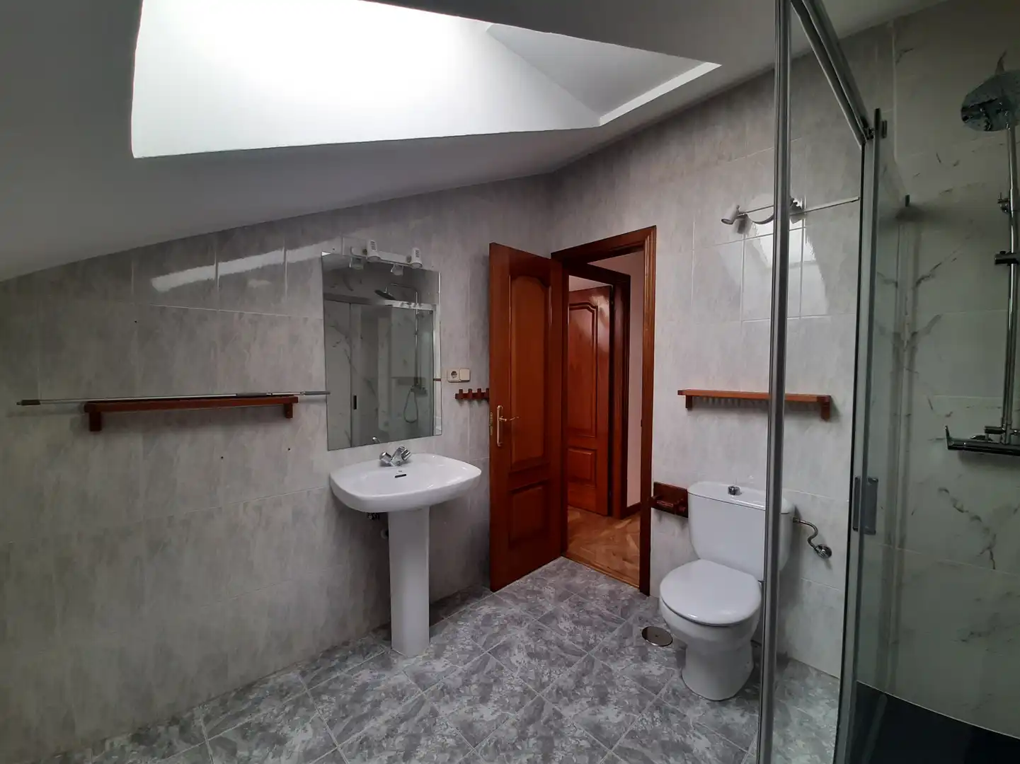 Bany de Pis de lloguer en Alcalá de Henares amb Aire condicionat, Calefacció i Parquet