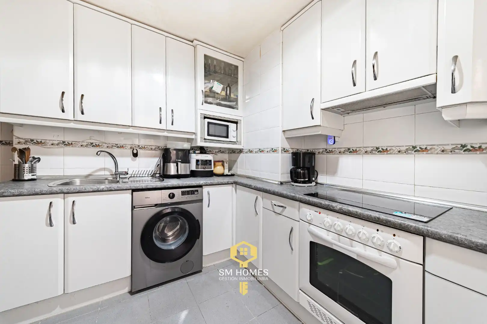 Kitchen of Flat for sale in Mejorada del Campo  with Air Conditioner, Heating and Storage room