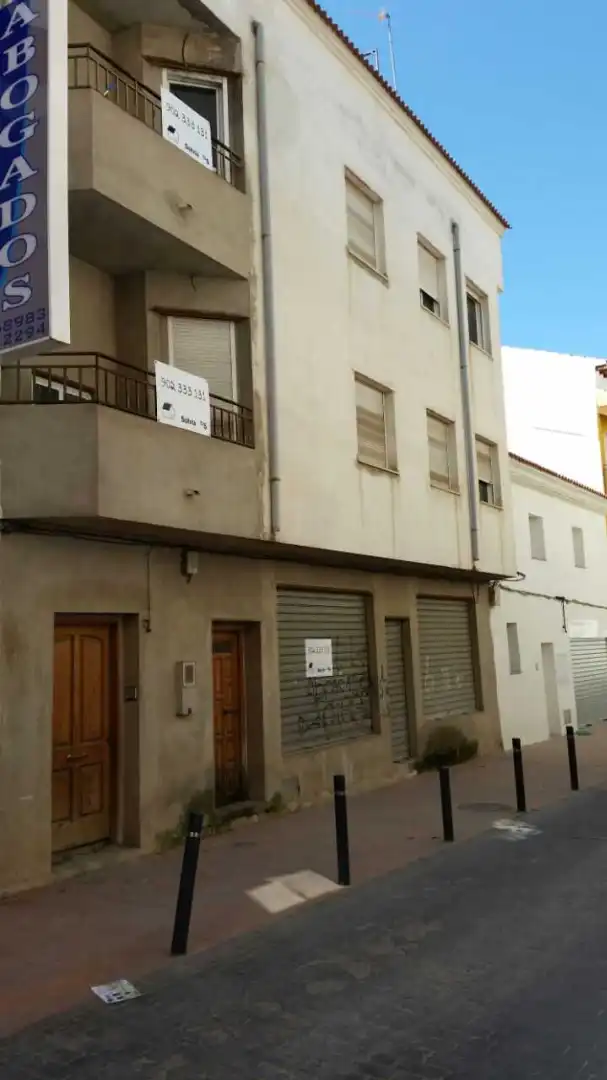 Vista exterior de Edificio en venta en Pozo Alcón