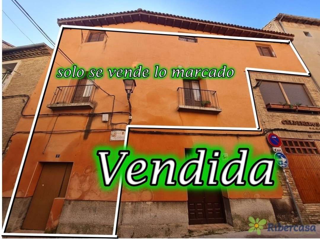Vista exterior de Casa o xalet en venda en Tudela amb Calefacció i Balcó