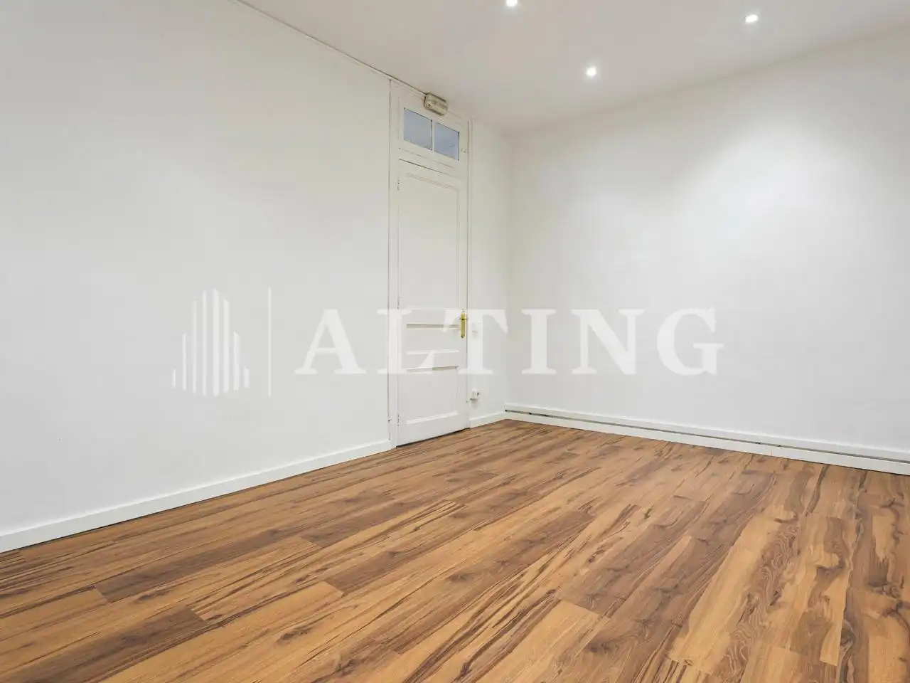 Habitación de Oficina de alquiler en Barcelona con Aire acondicionado y Calefacción