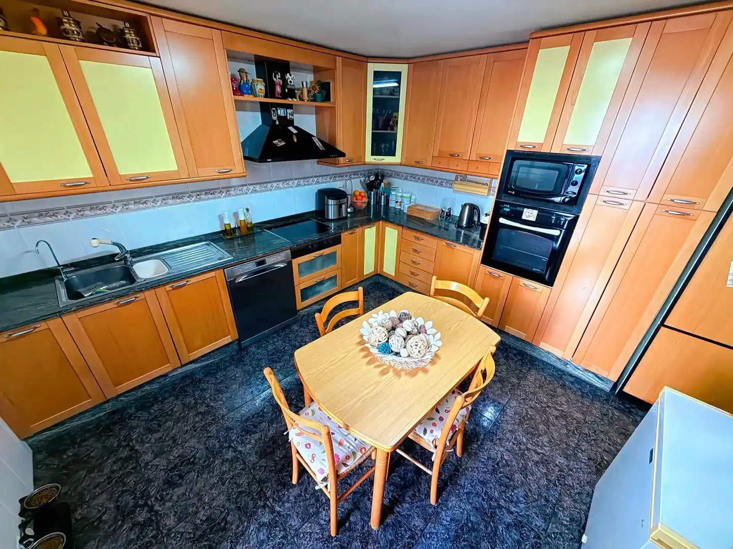 Cocina de Piso en venta en Torre-Pacheco con Terraza, Trastero y Amueblado