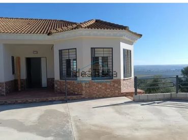 Xalet amb jardí en venda a Almodóvar del Río