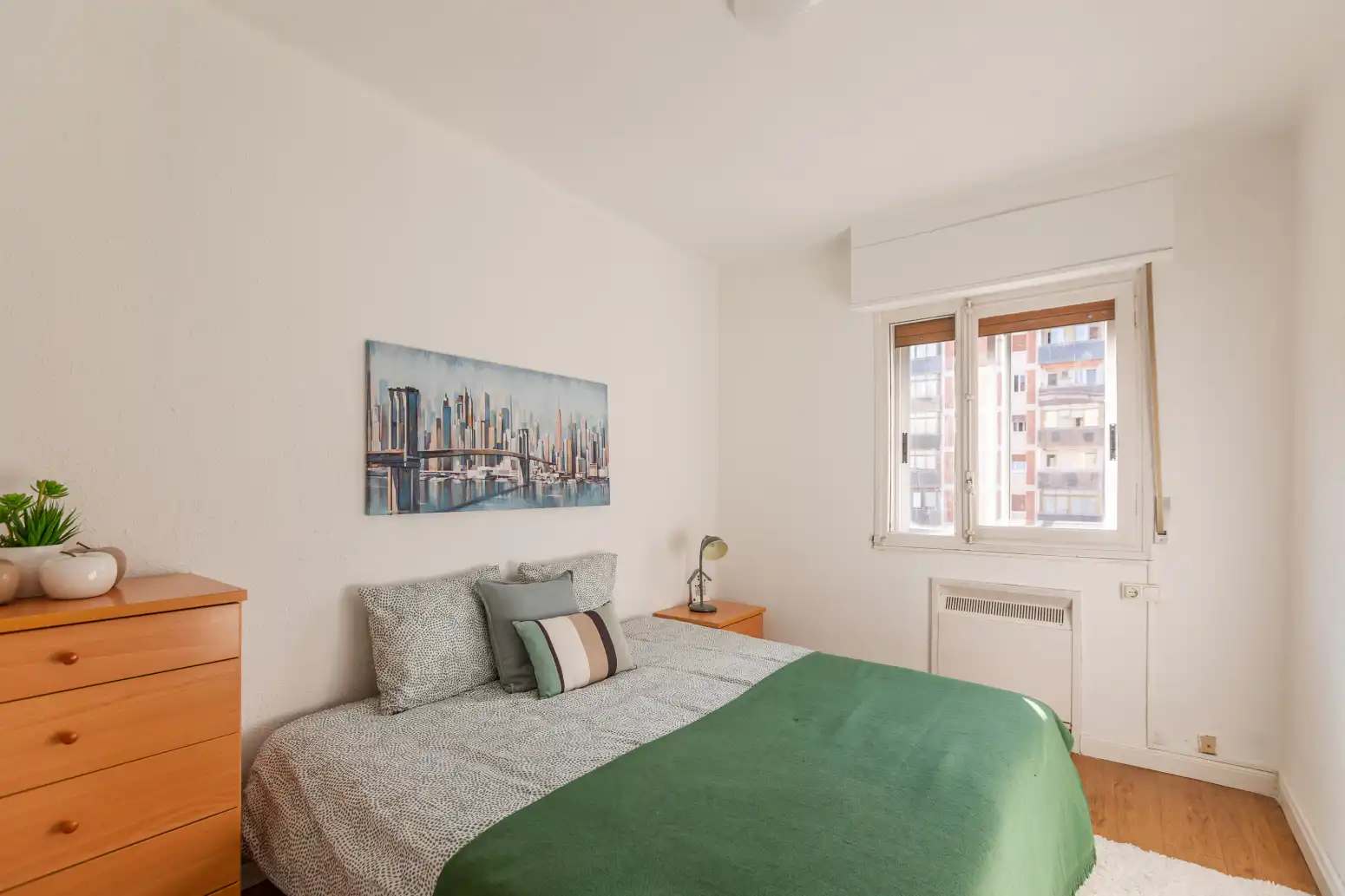Schlafzimmer von Wohnung zum Verkauf in  Pamplona / Iruña mit Heizung und Balkon
