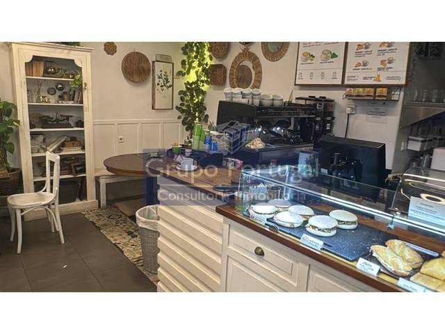 Local comercial en Alquiler en Castellana