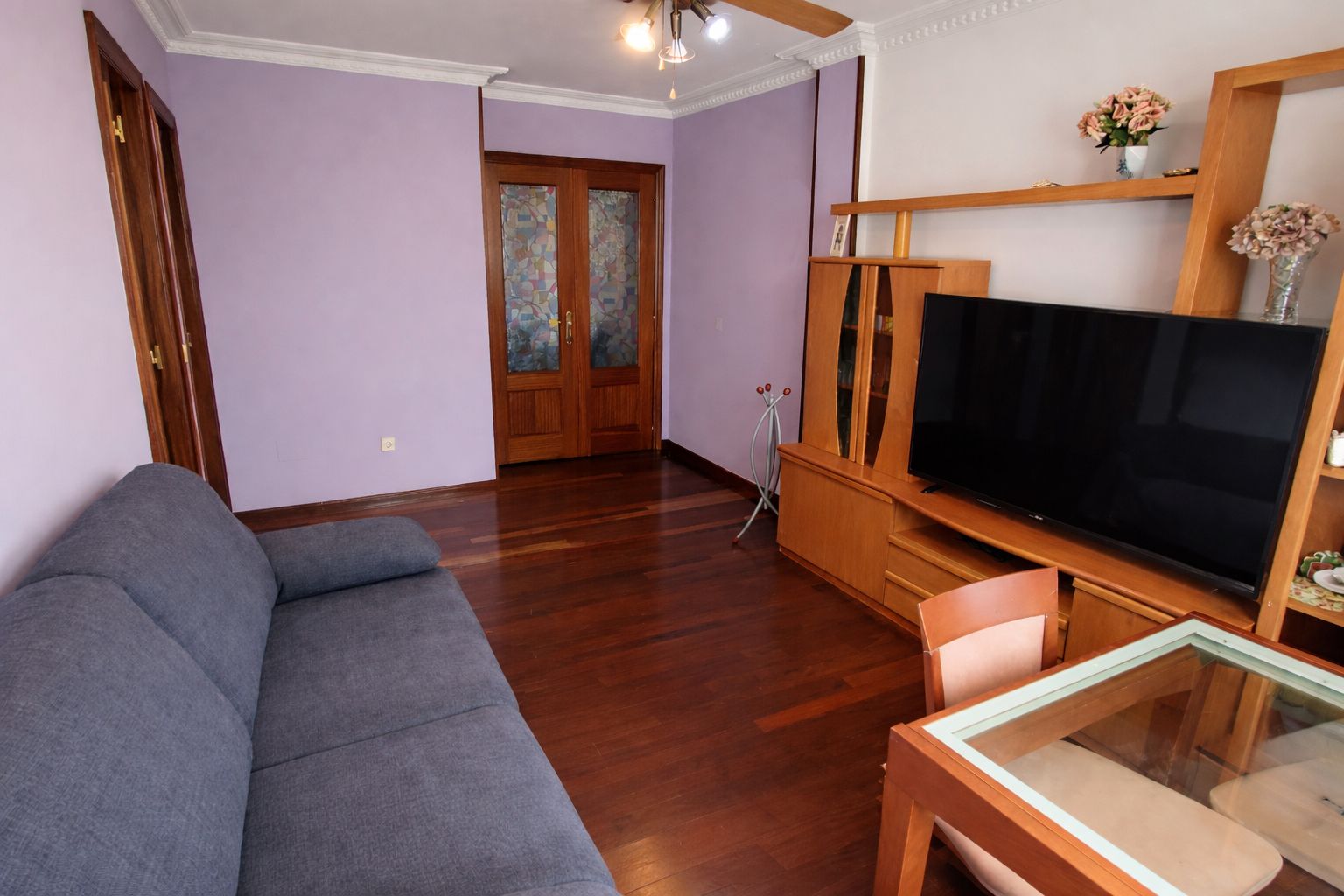 Living room of Flat for sale in Santa Cruz de Bezana  with Heating, Parquet flooring and Furnished