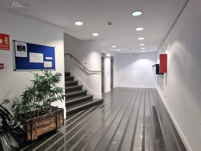 Oficina en Venta en Calle TORREIRO en Ciudad Vieja