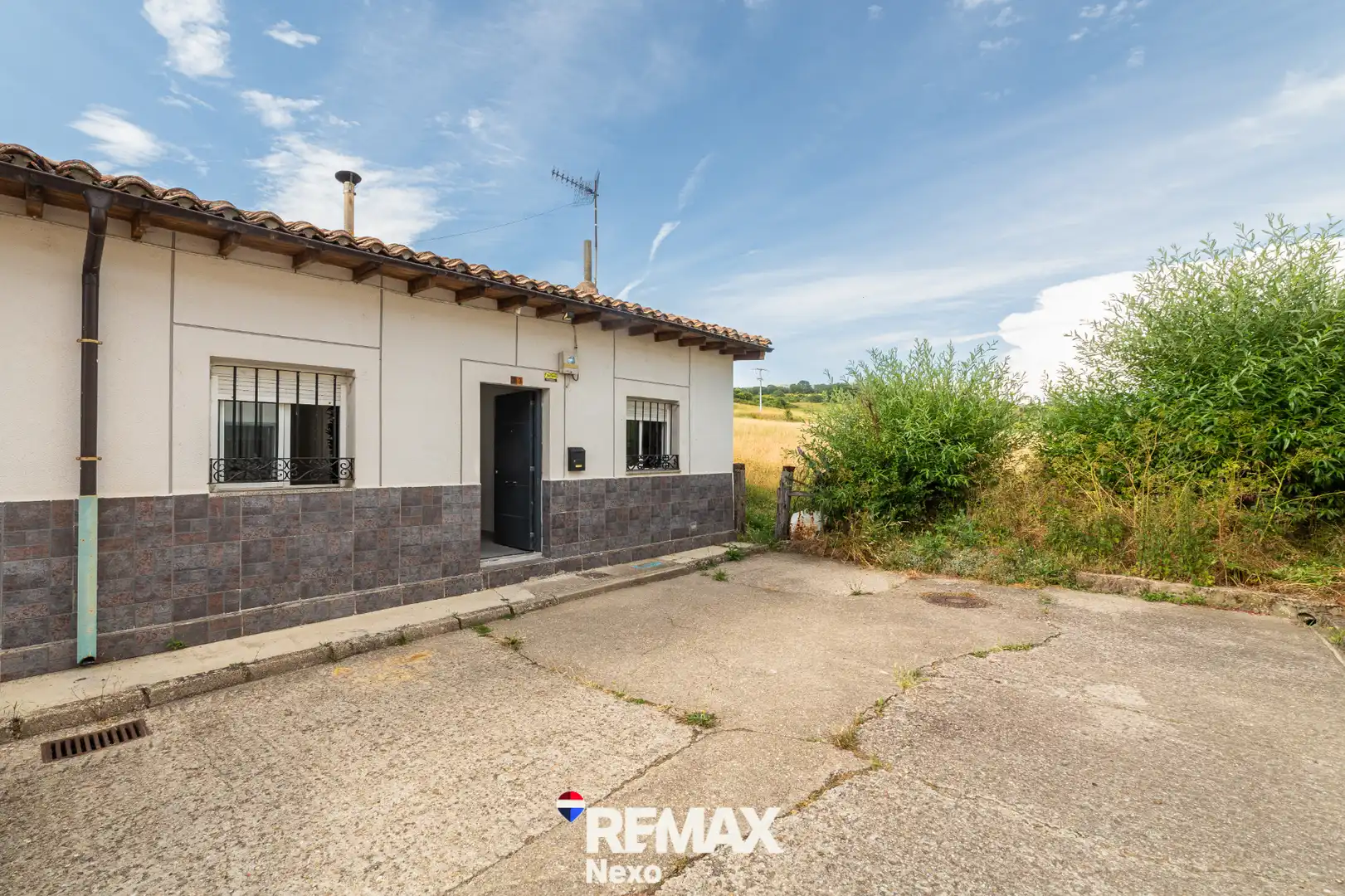 Exterior view of Detached homes for sale in Guardo  with Heating, Storage room and Furnished