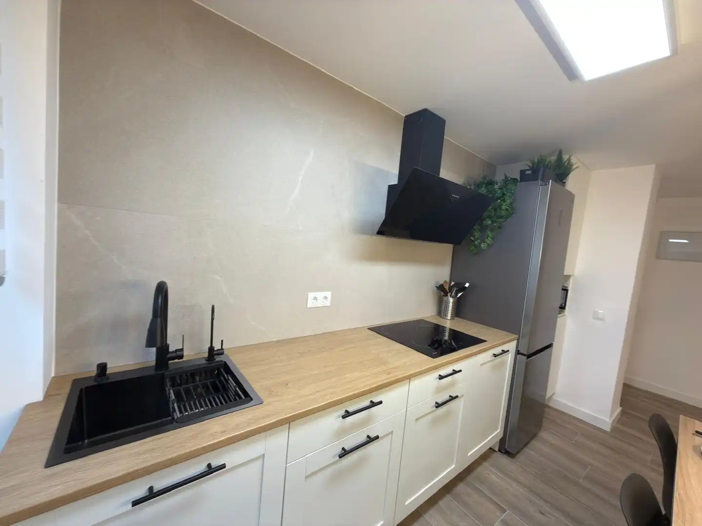 Cocina de Piso en venta en Oviedo  con Amueblado