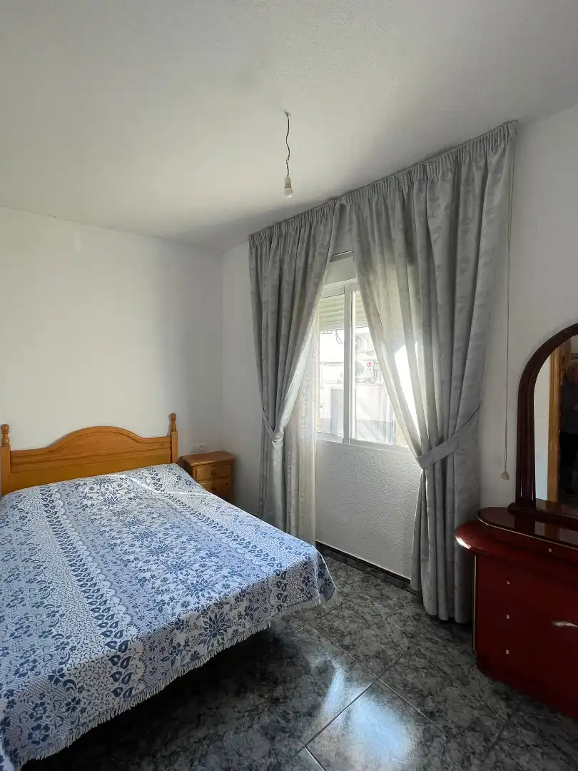 Habitación de Casa o chalet en venta en Valdeobispo con Terraza, Trastero y Amueblado