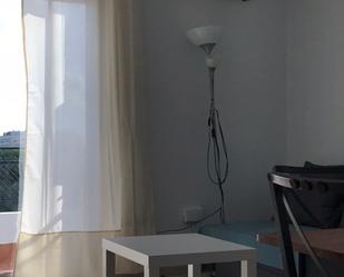 Bedroom of Flat to rent in  Sevilla Capital