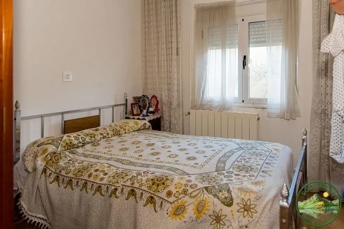 Bedroom of Houses for sale in Ponferrada  with Heating and Private garden