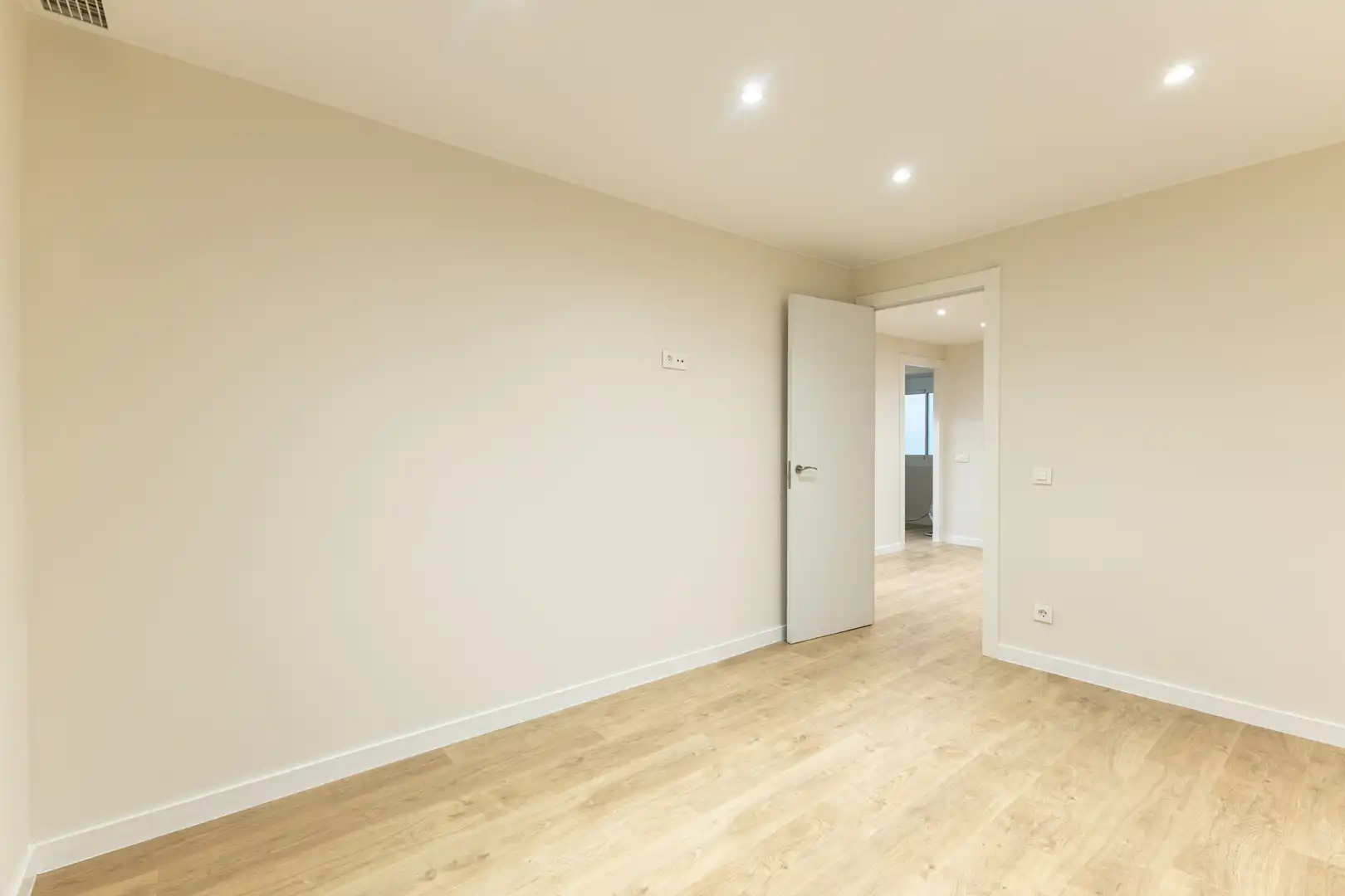 Wohnung mit Aufzug zum Verkauf in Carrer de la Conca de Tremp, imagen 16
