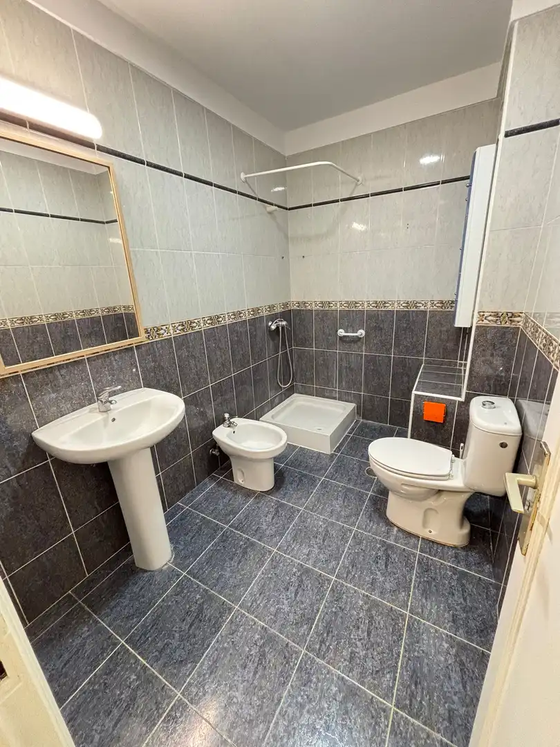 Baño de Piso de alquiler en San Cristóbal de la Laguna con Terraza, Trastero y Amueblado