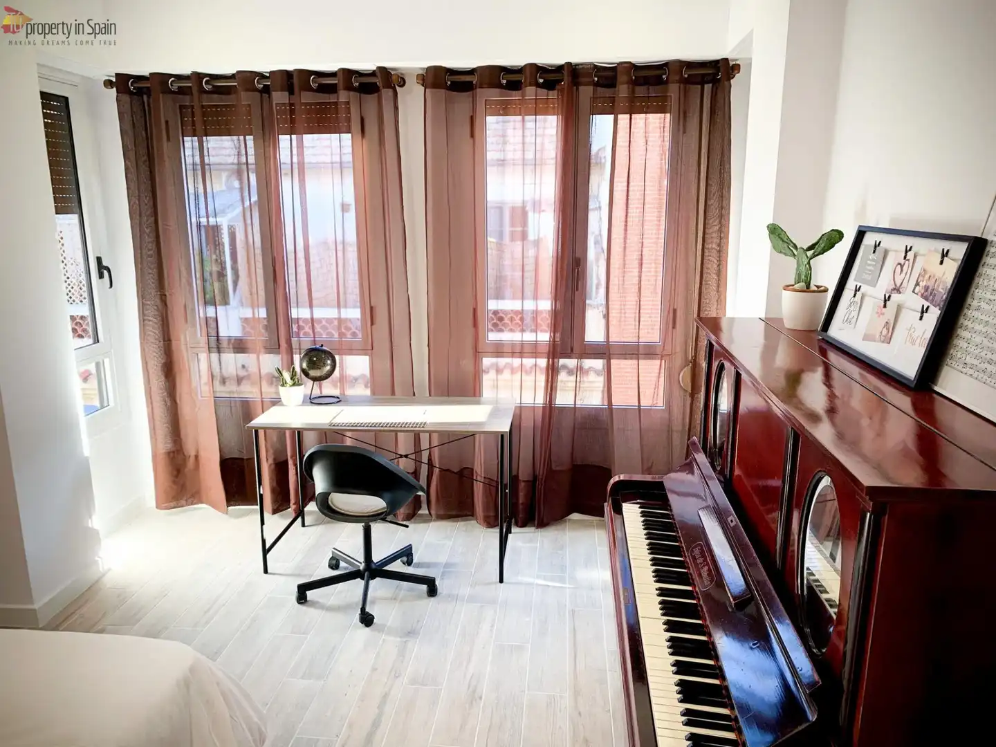 Habitación en Calle CAPITAN RUEDA, Campoamor