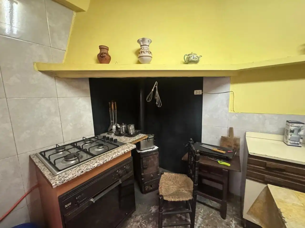 Cuina de Casa o xalet en venda en La Puebla de Montalbán amb Calefacció