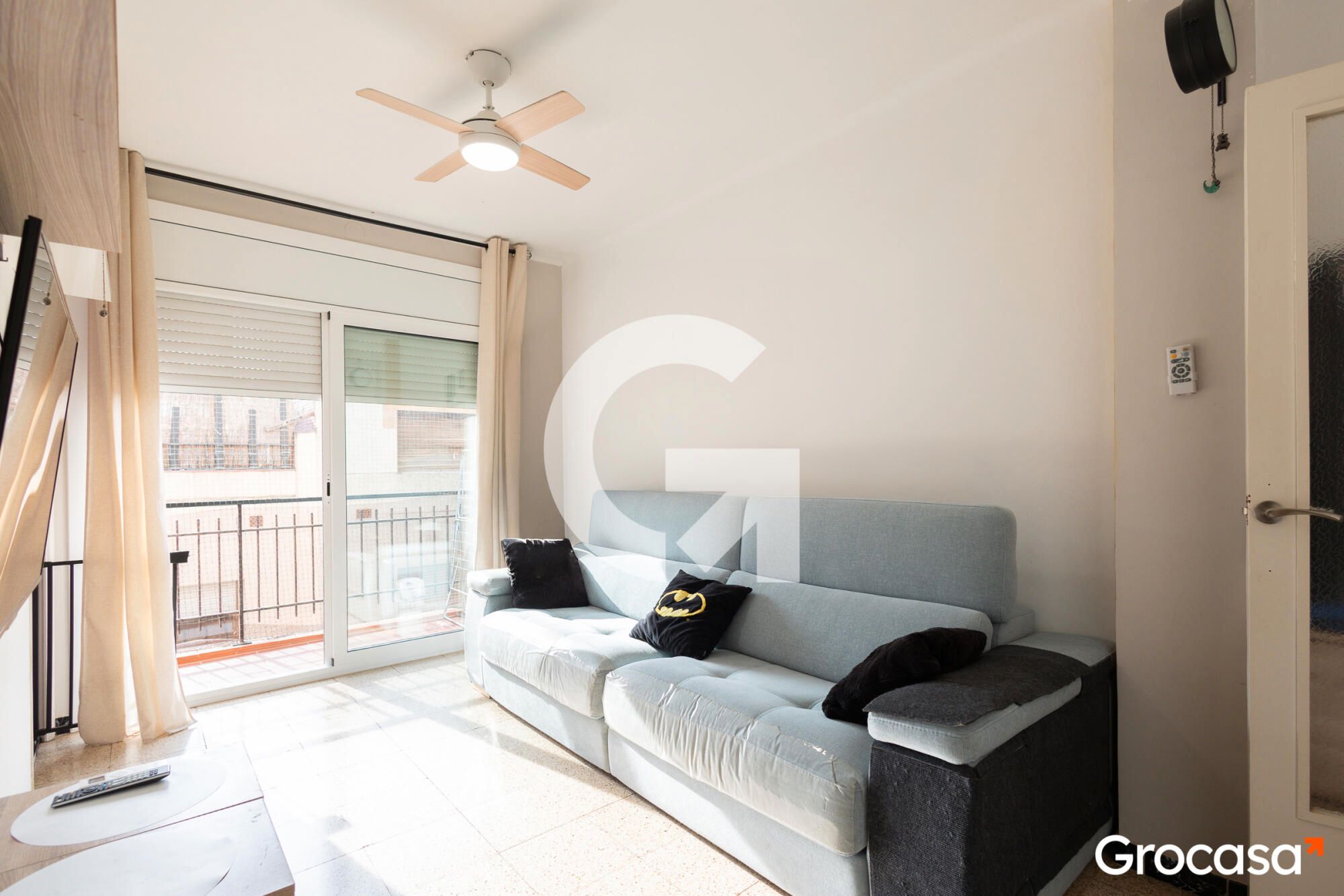 Living room of Flat for sale in Viladecans  with Air Conditioner, Heating and Oven