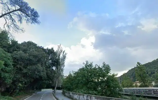 Vista exterior de Pis en venda en Figaró-Montmany