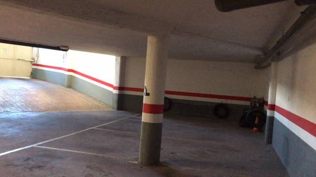 Local comercial en Venta en Canido