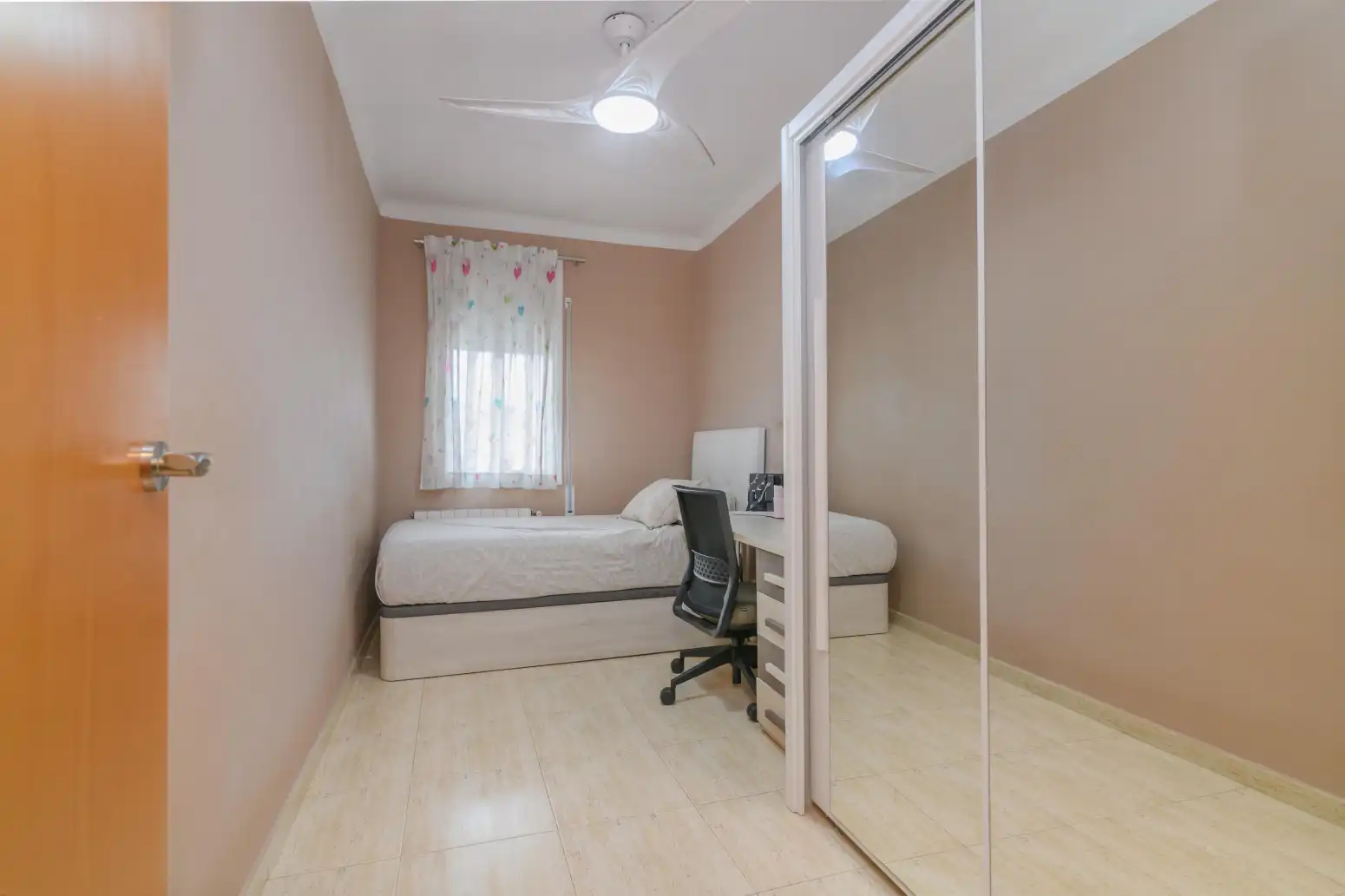 Bedroom of Attic for sale in La Gavarra