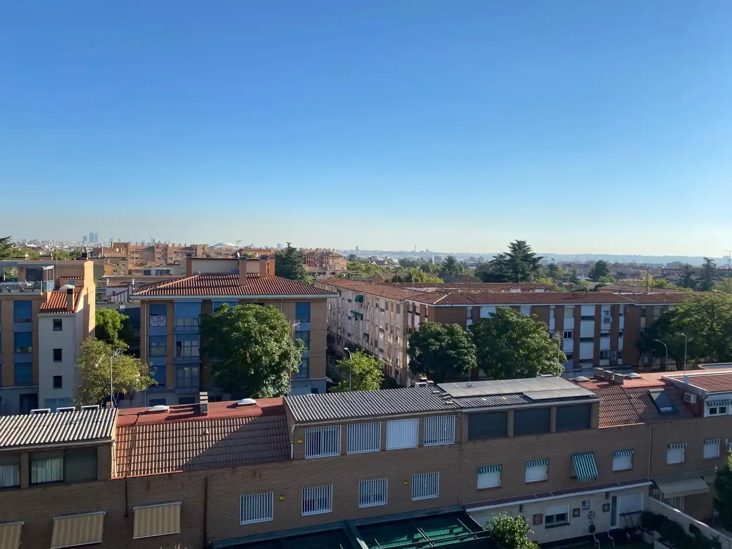 Vista exterior de Piso en venta en Madrid con Aire acondicionado, Calefacción y Jardín privado