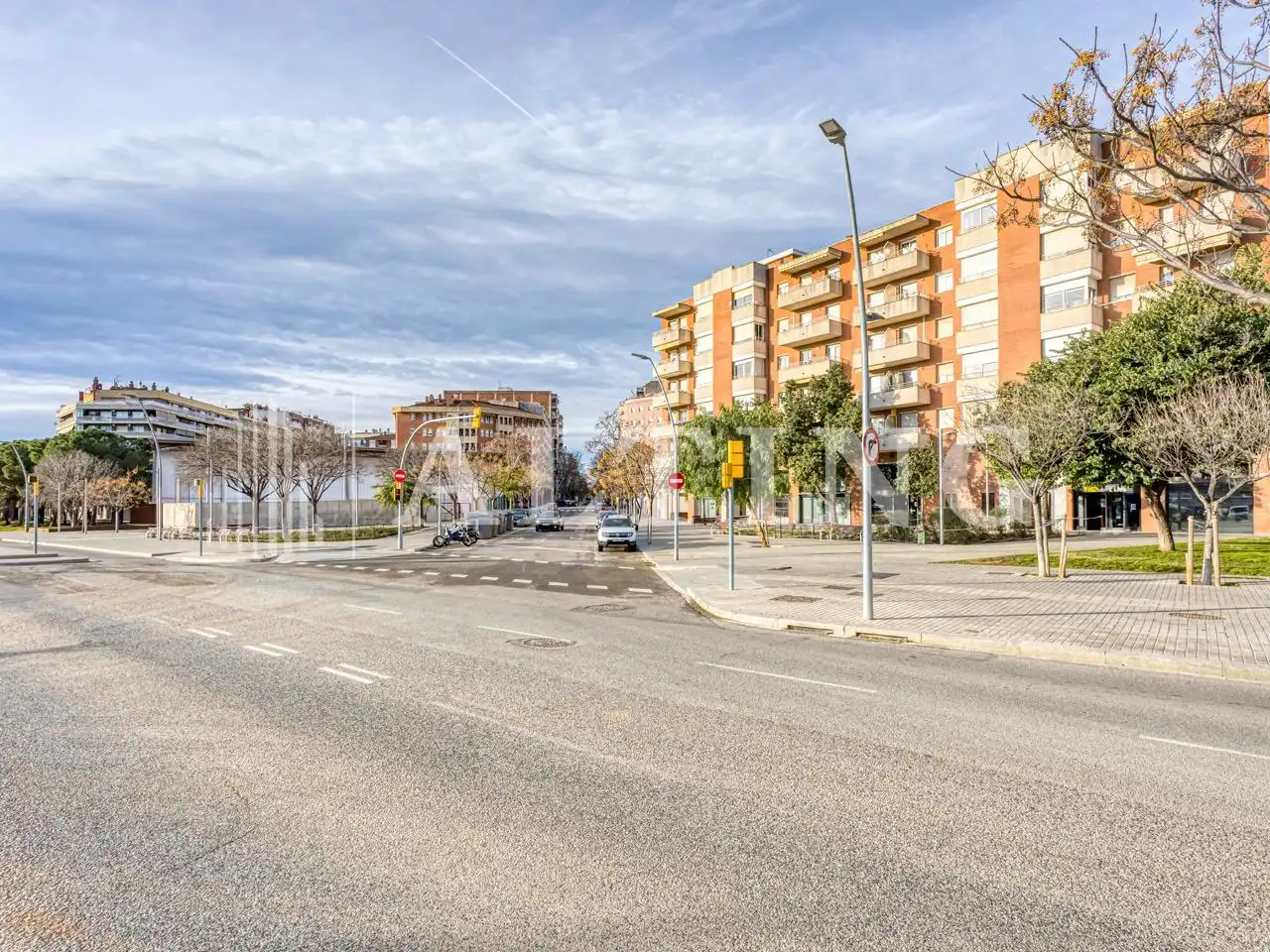 Exterior view of Commercial properties for sale in Barcelona  with Air Conditioner