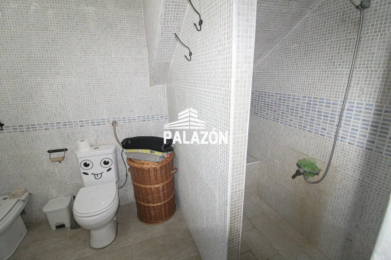 Badezimmer von Country house zum Verkauf in Aspe