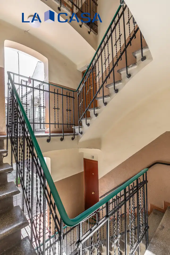 Piso en venta en Madrid con Balcón