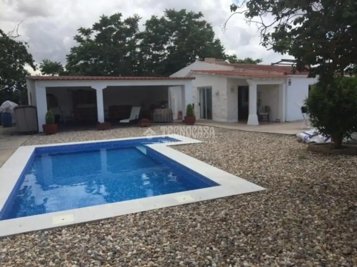 Swimming pool of Houses for sale in Chinchón