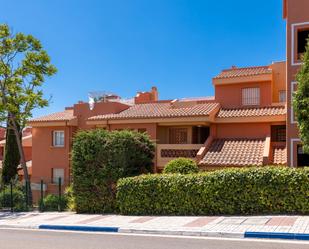 Vista exterior de Apartament en venda en Marbella amb Aire condicionat, Terrassa i Traster