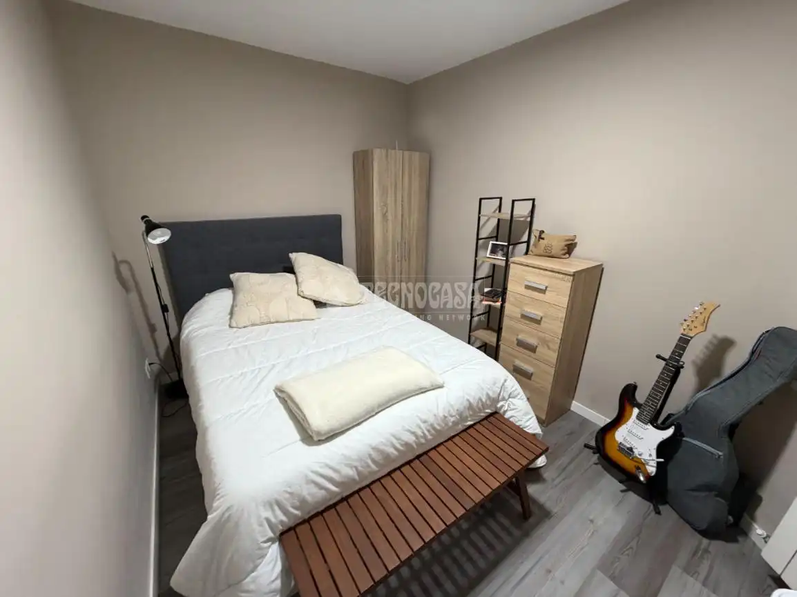 Flat for sale in Reyes Católicos