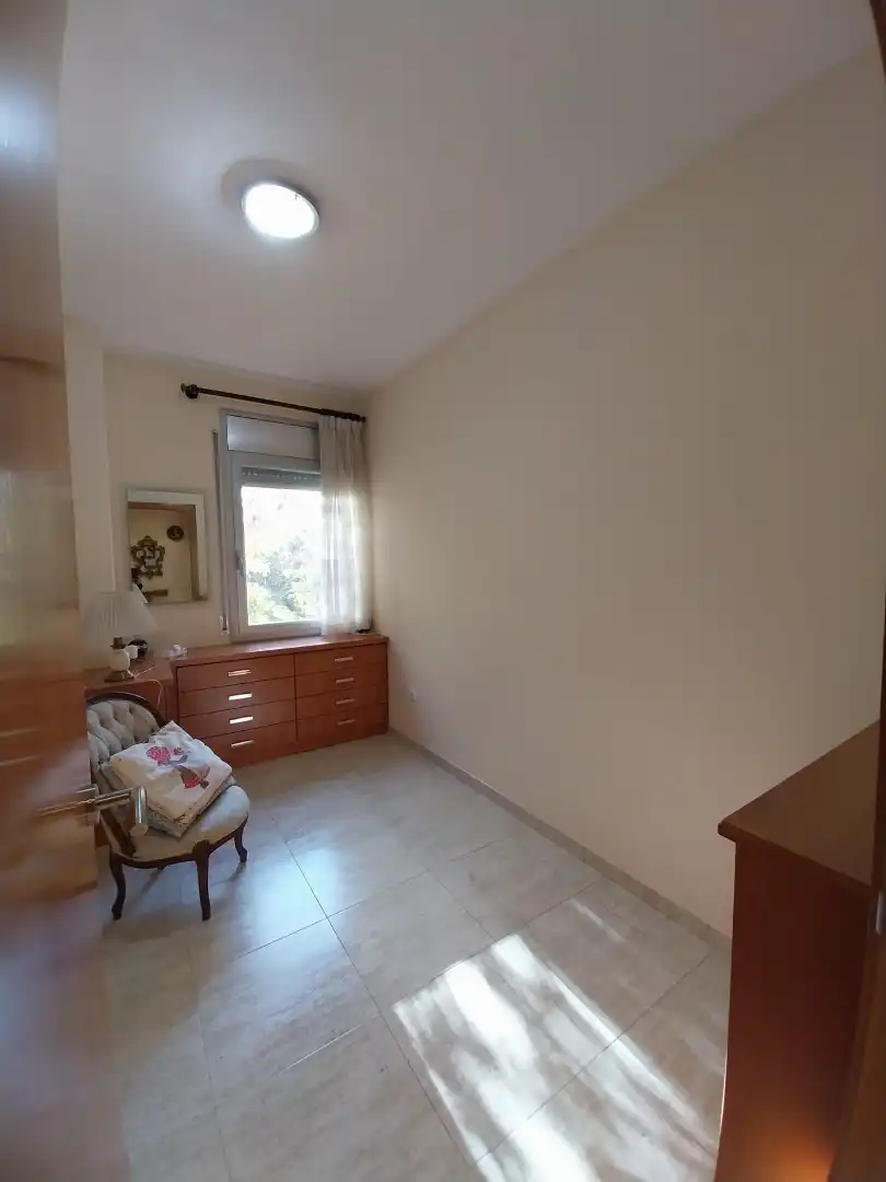 Habitación de Piso en venta en Girona con Aire acondicionado, Calefacción y Horno