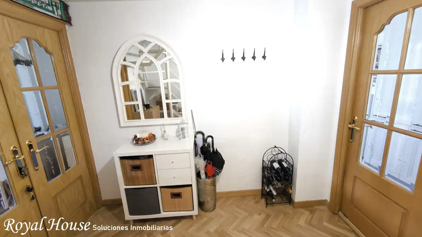 Maisonette zum Verkauf in Collado Villalba mit Klimaanlage, Heizung und Terrasse