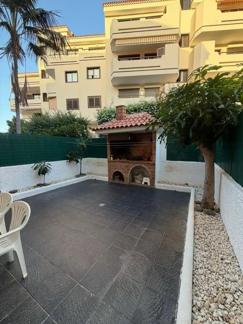 Terrassa de Casa adosada en venda en Puerto de la Cruz amb Jardí privat, Terrassa i Moblat