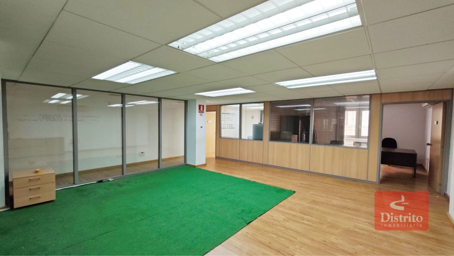 Office for sale in Santander  with Air Conditioner