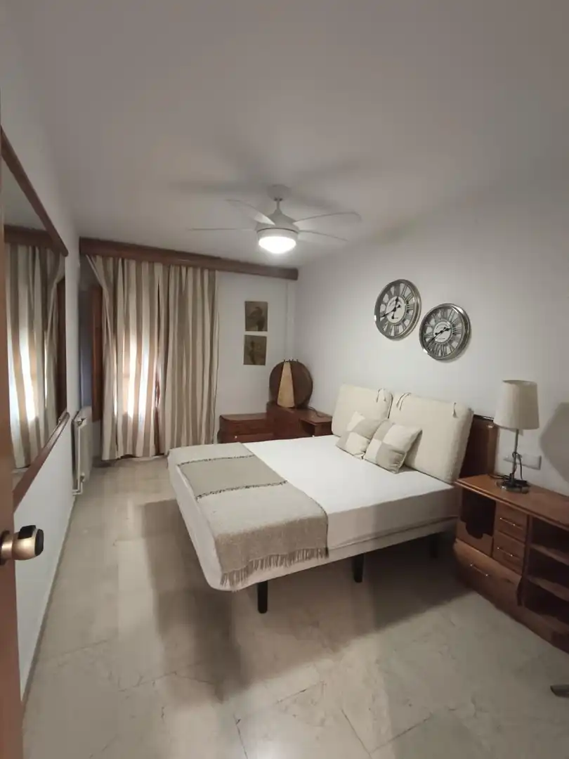 Habitación de Casa adosada de alquiler en Córdoba con Aire acondicionado