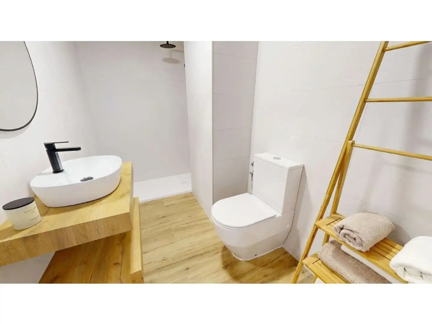Bathroom of Flat for sale in Montán  with Furnished and Balcony