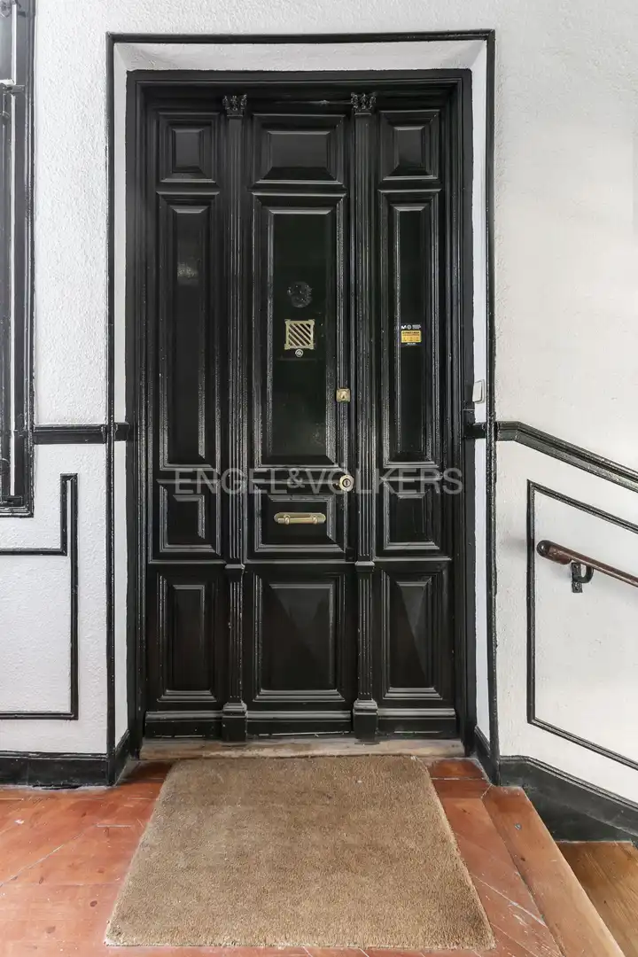 Exterior view of Flat for sale in Madrid  with Air Conditioner, Heating and Storage room