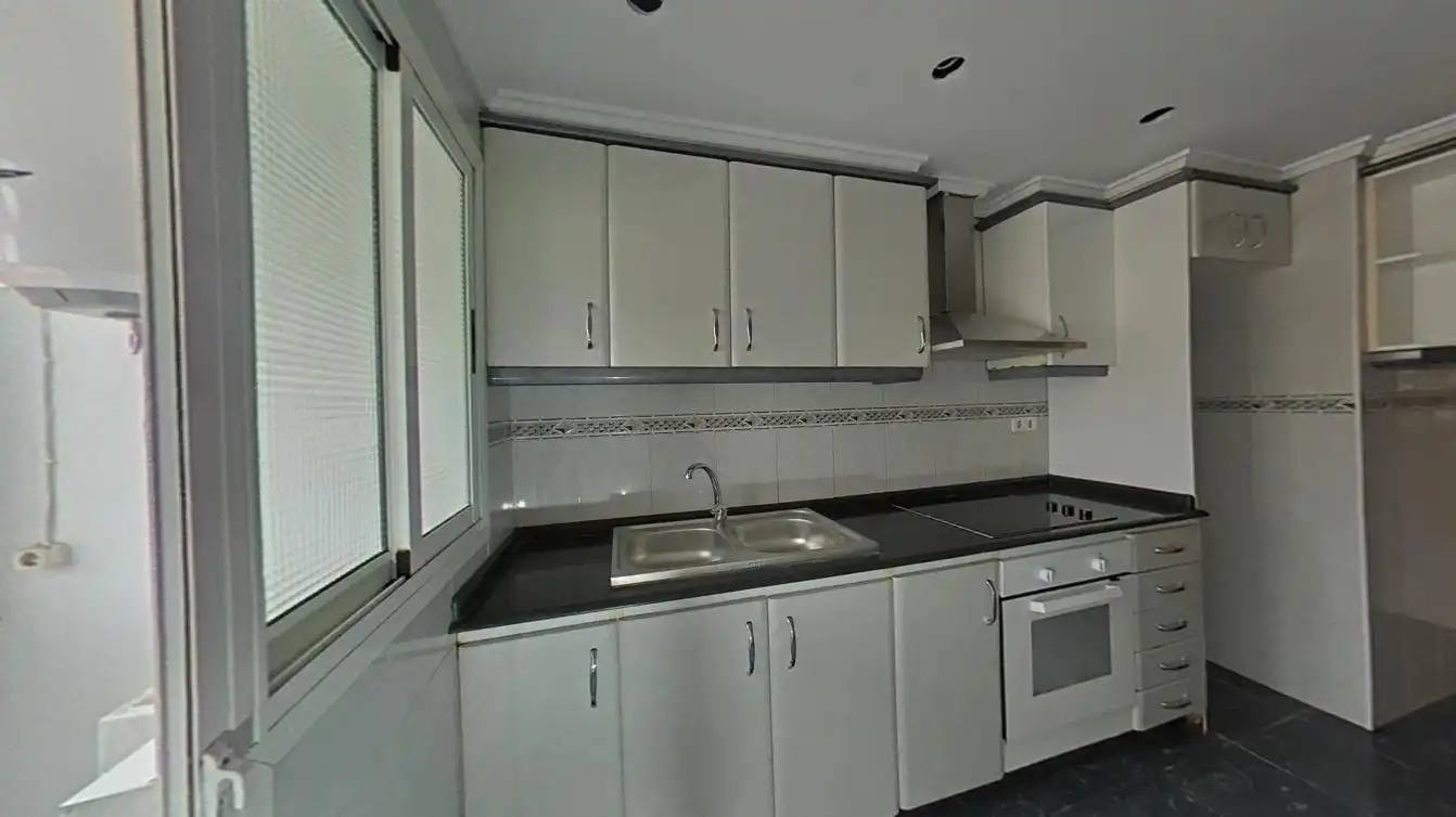 Piso con ascensor en venta en C/ General Llorens, imagen 19
