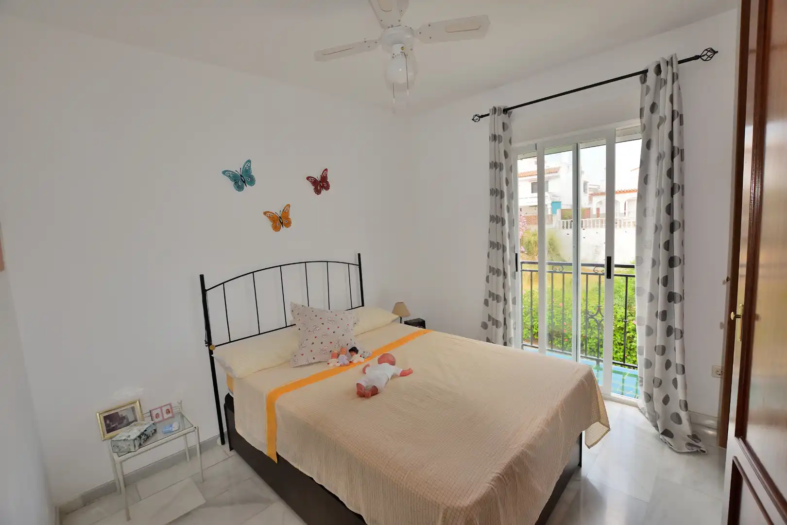 Bedroom of Detached homes for sale in Manilva  with Air Conditioner, Private garden and Terrace