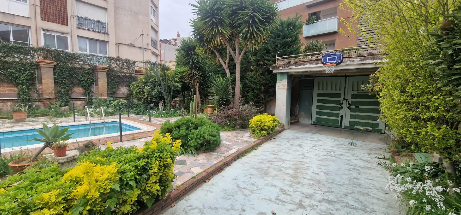 Piscina de Casa o chalet en venta en El Prat de Llobregat con Calefacción, Jardín privado y Terraza