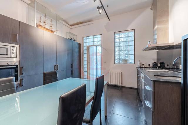 Piso en Venta en Joan Blanques en Vila de Gràcia