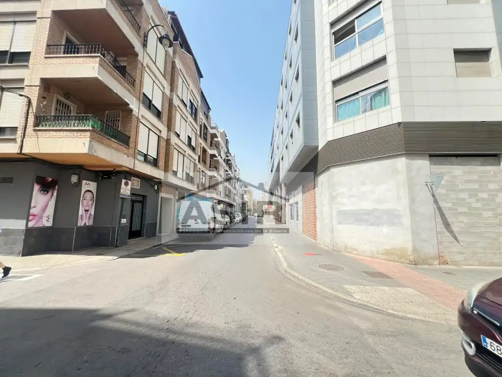 Local comercial de lloguer a Calle Hort Dels Frares, imagen 2