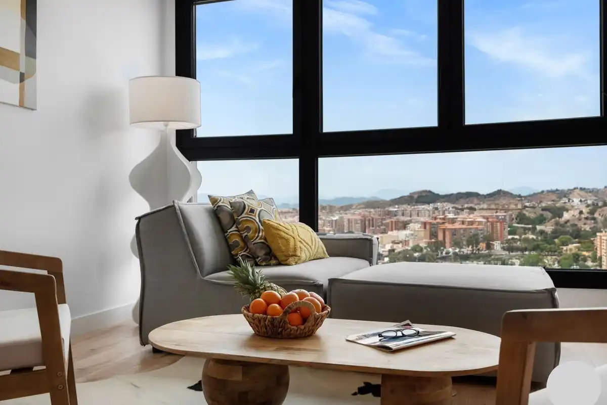 Sala d'estar de Apartament en venda en Málaga amb Aire condicionat, Calefacció i Moblat