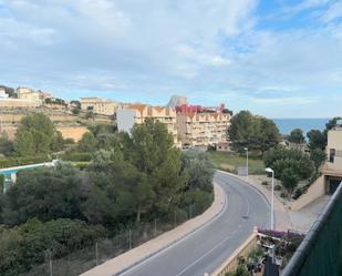 Vista exterior de Apartament en venda en Calpe / Calp amb Moblat, Rentadora i Balcó