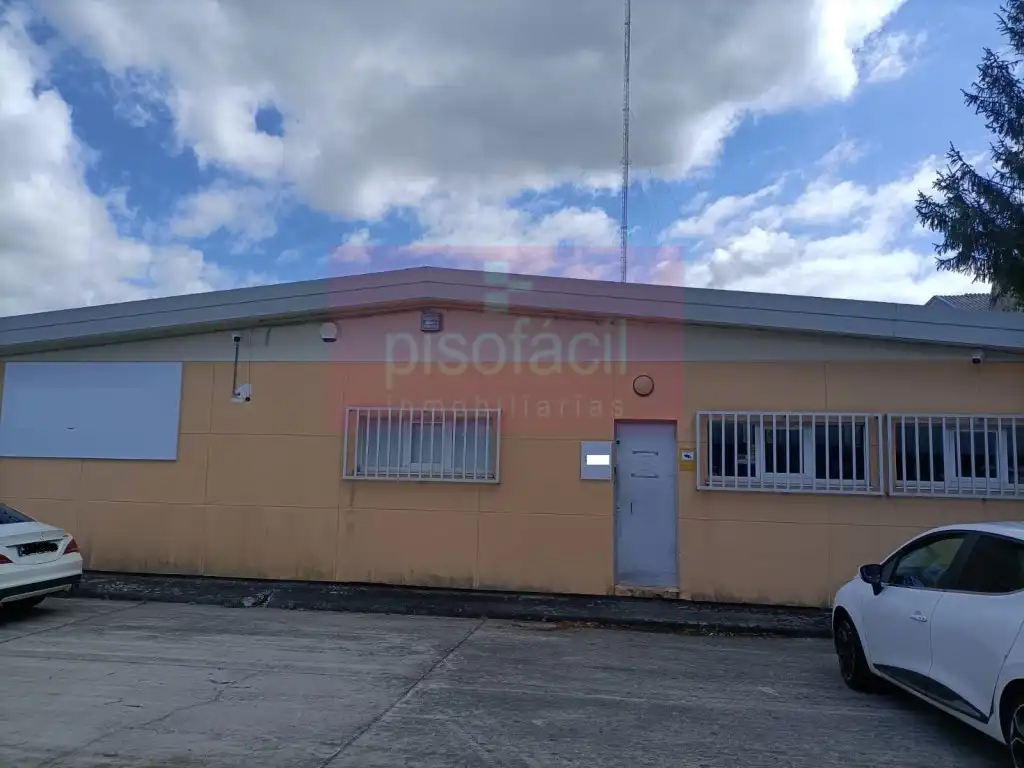 Nau industrial en venda a Parroquias del Oeste, imagen 2